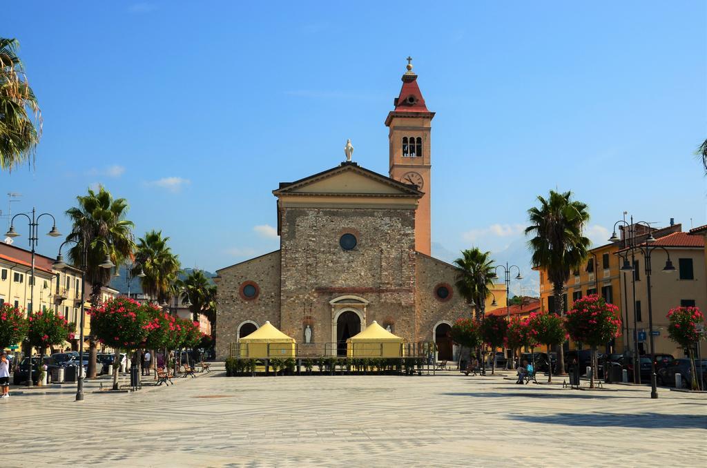 Casa Lia Villa Marina Di Carrara Ngoại thất bức ảnh